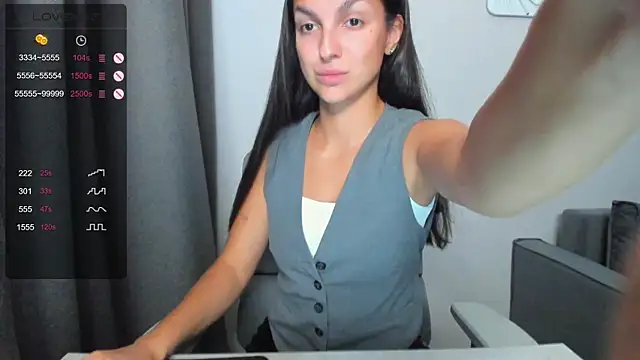 Snapshot of AngelGabe chatting on 06/19/26, 05:52 AngelGabe online show from 06/19/26, 05:52