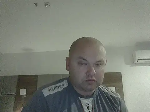 Snapshot of Rob1874 chatting on 03/01/26, 10:10 Rob1874 online show from 03/01/26, 10:10