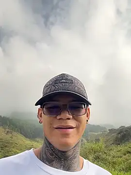 Maxtor  online show from 02/23/26, 01:23