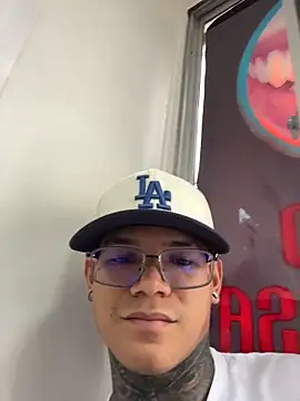 Maxtor  online show from 02/24/26, 07:15