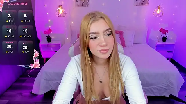 Emma softt online show from 03/31/26, 04:36