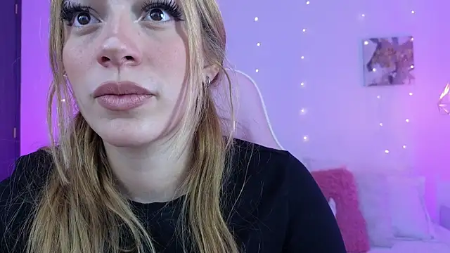 Emma softt online show from 04/08/26, 05:42