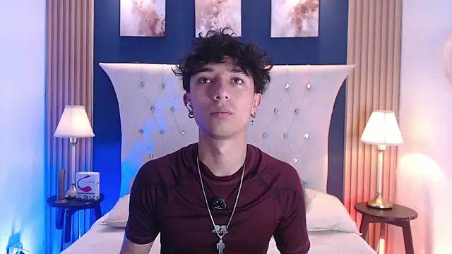 Snapshot of Aiden_Rivers_ chatting on 07/10/26, 12:49 Aiden Rivers online show from 07/10/26, 12:49