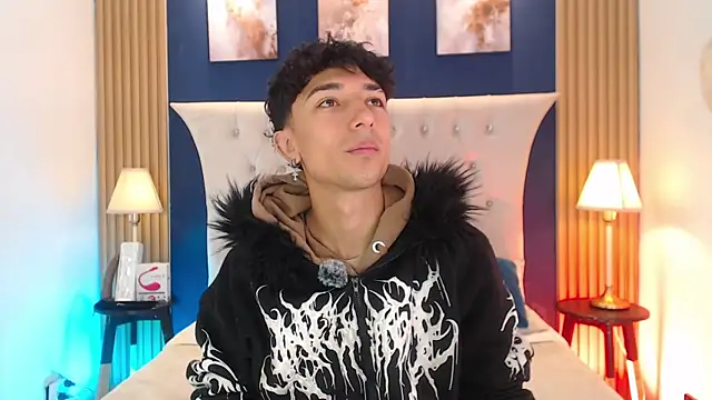 Snapshot of Aiden_Rivers_ chatting on 07/17/26, 12:57 Aiden Rivers online show from 07/17/26, 12:57