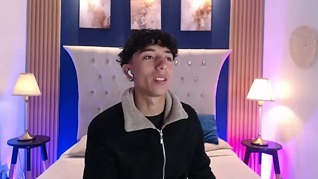 Snapshot of Aiden_Rivers_ chatting on 07/03/26, 12:55 Aiden Rivers online show from 07/03/26, 12:55