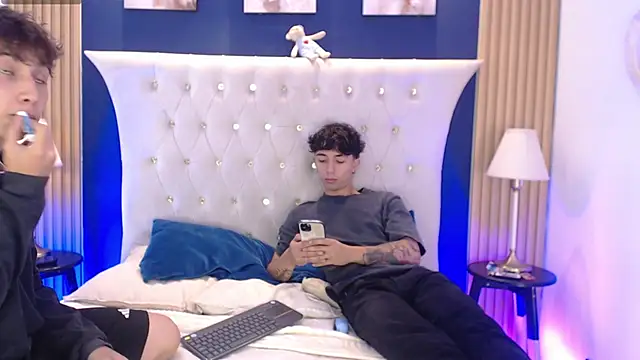 Snapshot of Aiden_Rivers_ chatting on 06/11/26, 01:08 Aiden Rivers online show from 06/11/26, 01:08