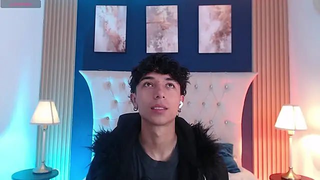 Snapshot of Aiden_Rivers_ chatting on 07/08/26, 01:12 Aiden Rivers online show from 07/08/26, 01:12