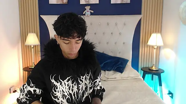 Snapshot of Aiden_Rivers_ chatting on 07/01/26, 01:11 Aiden Rivers online show from 07/01/26, 01:11