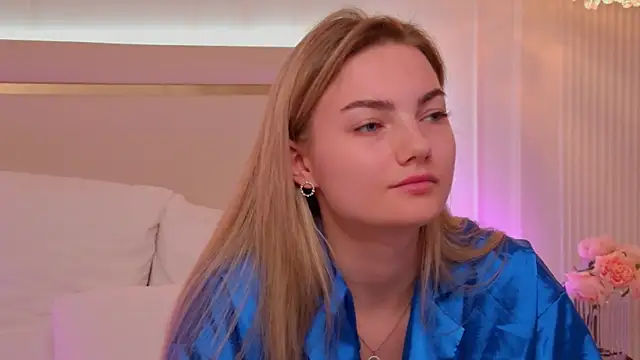 Snapshot of Sona_Lavberi chatting on 05/11/26, 04:04 Sona Lavberi online show from 05/11/26, 04:04