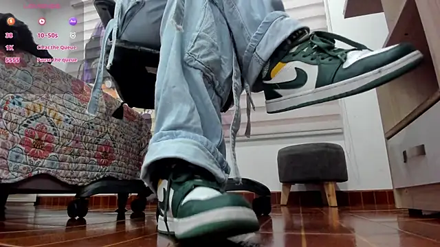 Snapshot of Chanelwill chatting on 06/21/26, 12:22 Chanelwill online show from 06/21/26, 12:22