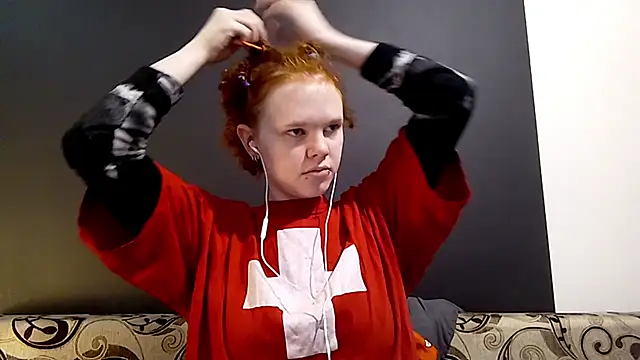 CurlaPettyBom online show from 02/22/26, 08:06