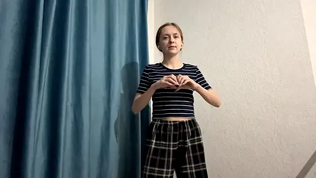 Snapshot of StaticBliss chatting on 03/01/26, 01:16 StaticBliss online show from 03/01/26, 01:16