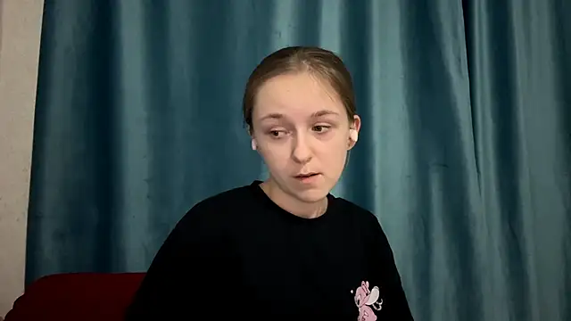 Snapshot of StaticBliss chatting on 02/21/26, 12:45 StaticBliss online show from 02/21/26, 12:45