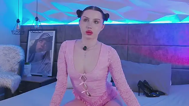 EfiKhalifa online show from 03/22/26, 04:27