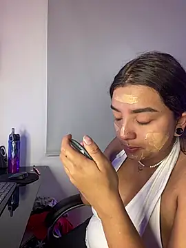 Snapshot of Midary_pink chatting on 02/21/26, 10:23 Midary pink online show from 02/21/26, 10:23