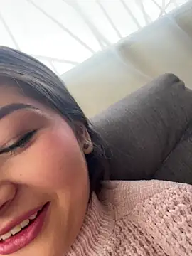 Aylin fire online show from 03/15/26, 02:57