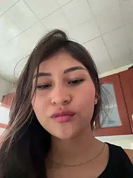 Aylin fire online show from 03/23/26, 07:03