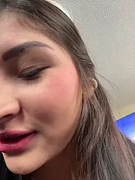 Aylin fire online show from 03/27/26, 06:53