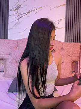 Snapshot of Aylin_fire chatting on 02/17/26, 07:11 Aylin fire online show from 02/17/26, 07:11