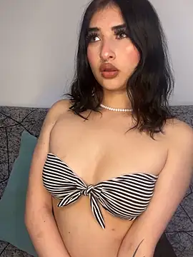 Snapshot of Kattengel_ chatting on 02/17/26, 12:52 Kattengel online show from 02/17/26, 12:52