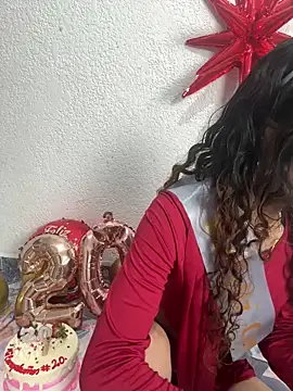 Snapshot of soffii-estrella chatting on 05/15/26, 05:49 soffii-estrella online show from 05/15/26, 05:49