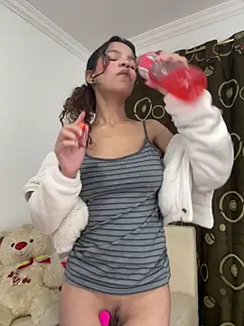 soffii-estrella online show from 04/17/26, 07:11