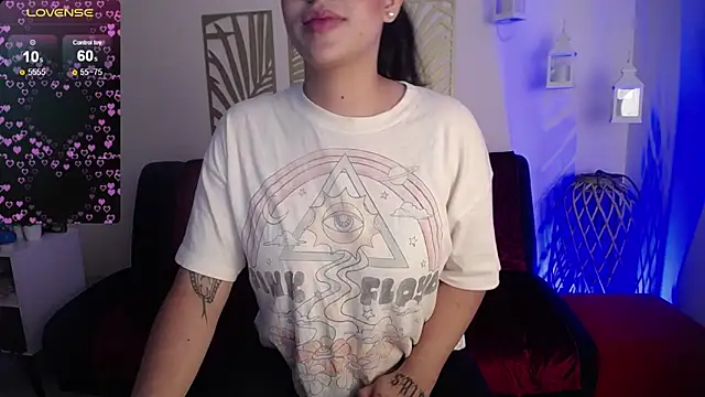 Snapshot of spicydollx chatting on 02/16/26, 02:16 spicydollx online show from 02/16/26, 02:16