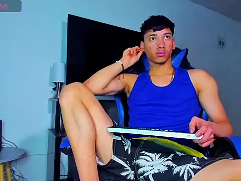 Lyam Russo online show from 04/16/26, 06:36