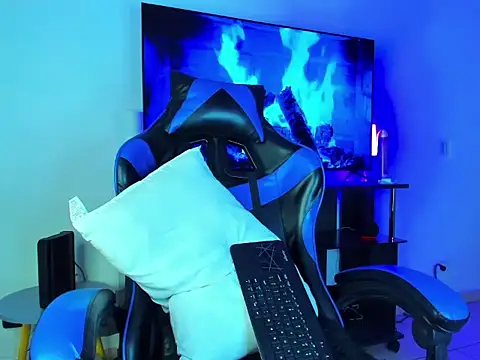 Lyam Russo online show from 03/21/26, 06:03