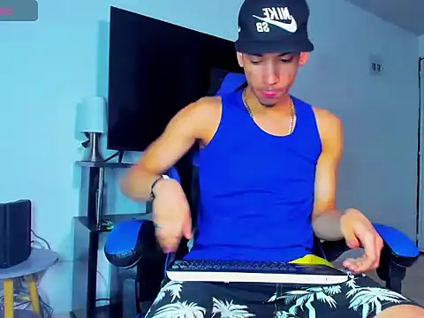 Lyam Russo online show from 04/09/26, 05:09