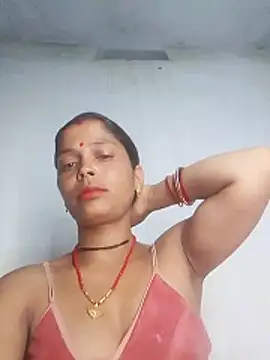 Snapshot of Hot_bh87 chatting on 06/08/26, 11:38 Hot bh87 online show from 06/08/26, 11:38