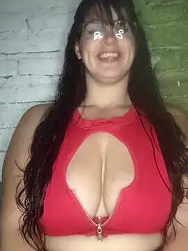 Snapshot of Tuputita11099 chatting on 07/25/26, 02:12 Tuputita11099 online show from 07/25/26, 02:12