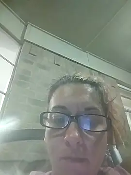 MissBella0969 online show from 04/13/26, 02:04