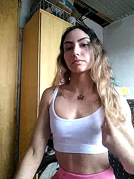 Larinhacat online show from 02/17/26, 08:28