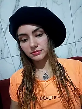 Larinhacat online show from 03/02/26, 03:51