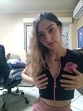 Larinhacat online show from 02/19/26, 07:44