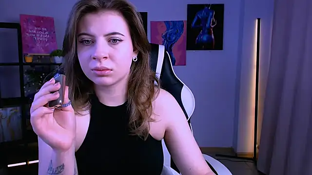 Snapshot of AdeleSkartel chatting on 02/26/26, 03:50 AdeleSkartel online show from 02/26/26, 03:50