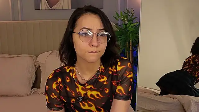 SweetElya online show from 03/21/26, 07:09