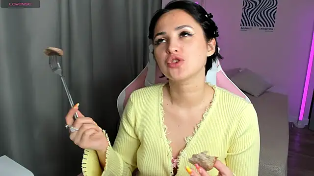 Mary Rice online show from 04/13/26, 01:20