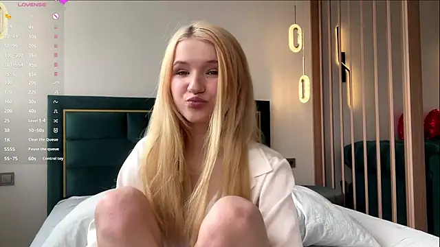 PrincessSwelgart online show from 04/09/26, 01:17