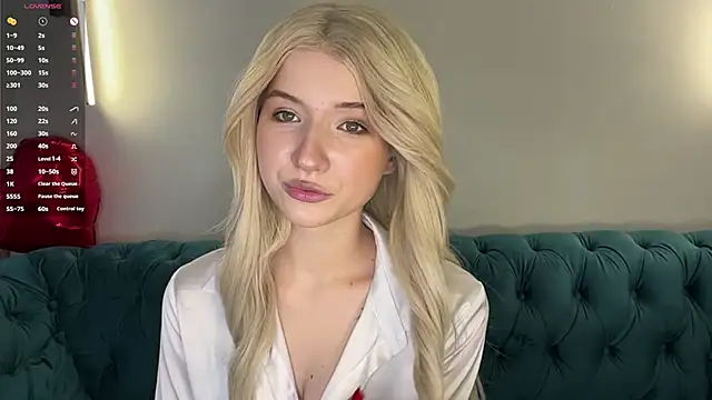 Snapshot of PrincessSwelgart chatting on 05/18/26, 03:06 PrincessSwelgart online show from 05/18/26, 03:06