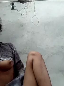 Snapshot of mimpake chatting on 02/25/26, 05:40 mimpake online show from 02/25/26, 05:40