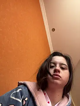 Baby doll7777 online show from 03/05/26, 08:33