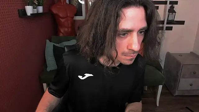 Snapshot of Daniel_Morrise chatting on 02/18/26, 07:49 Daniel Morrise online show from 02/18/26, 07:49