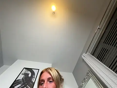 jadey19x online show from 04/12/26, 08:23