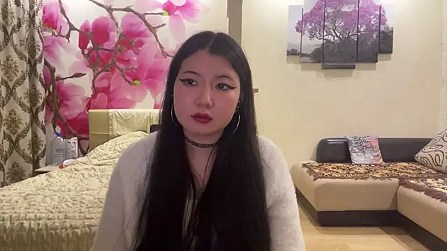 MaeRaads online show from 04/24/26, 10:34