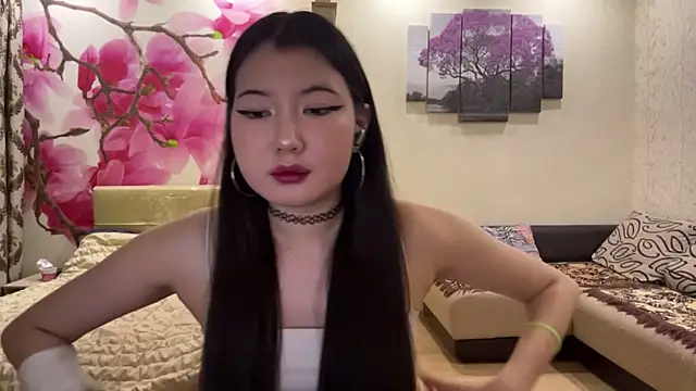 MaeRaads online show from 04/15/26, 05:39