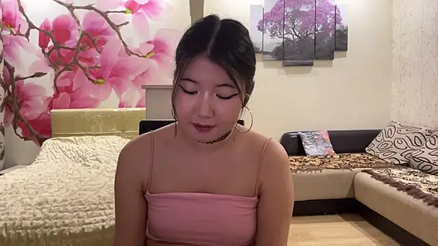 MaeRaads online show from 04/16/26, 09:39