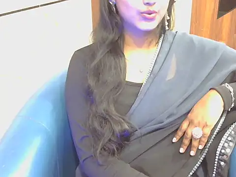 Bold-mahi online show from 02/17/26, 05:16