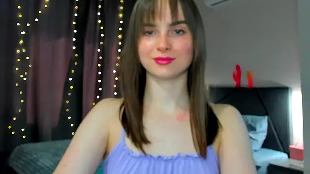 megann fox2 online show from 04/15/26, 12:10